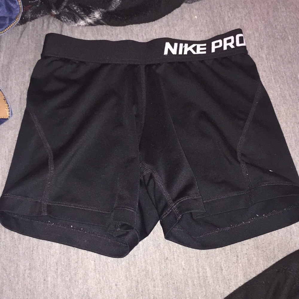 nike pro spandex’s